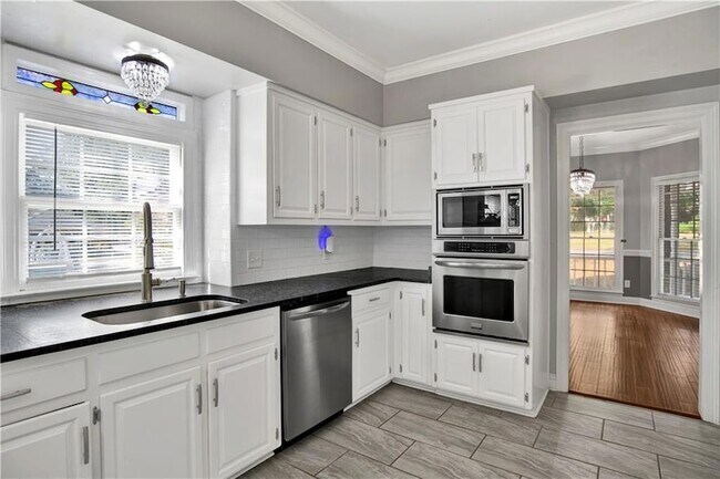 Building Photo - 2127 Ryegate Ct