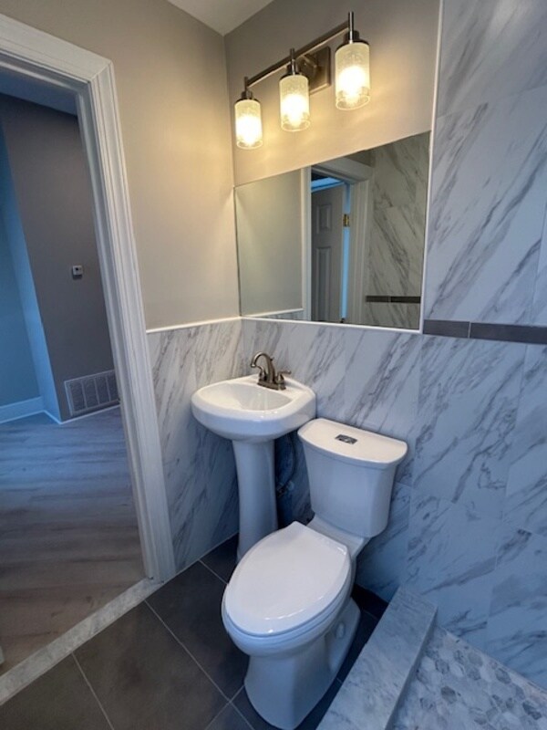 Building Photo - 1814 St Paul St