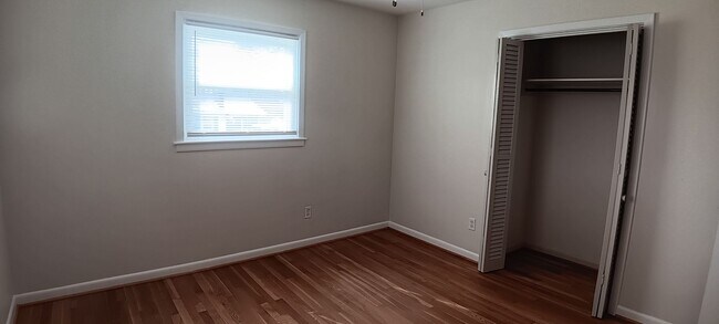 Building Photo - Christiansburg, 3 BR / 2 BA, Available Now