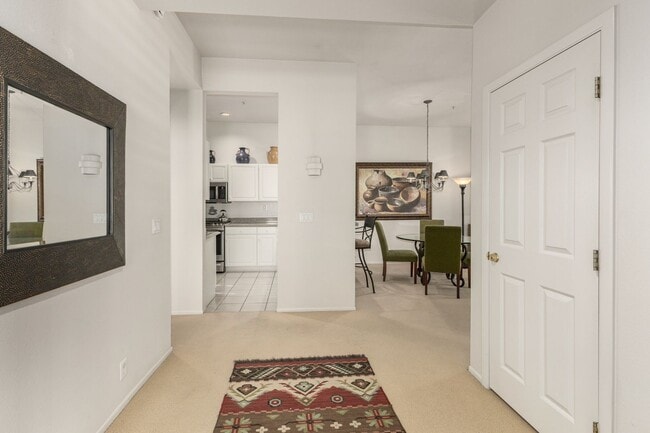 Building Photo - STUNNING Furnished OASIS 2 bed/2 bath Condo in McCormick Ranch