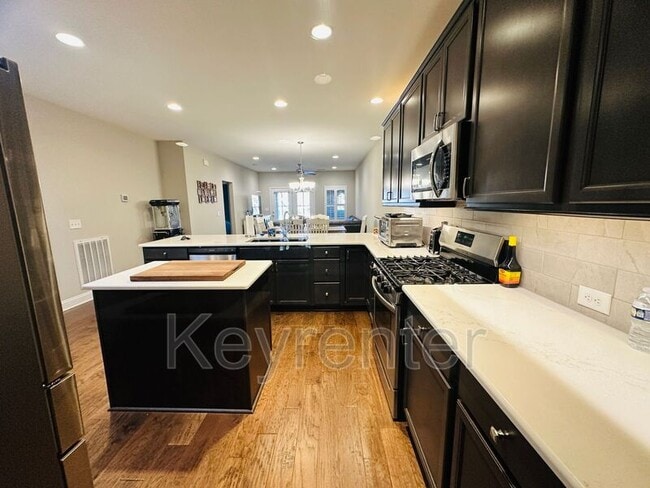 Building Photo - 110 Groves Park Blvd E