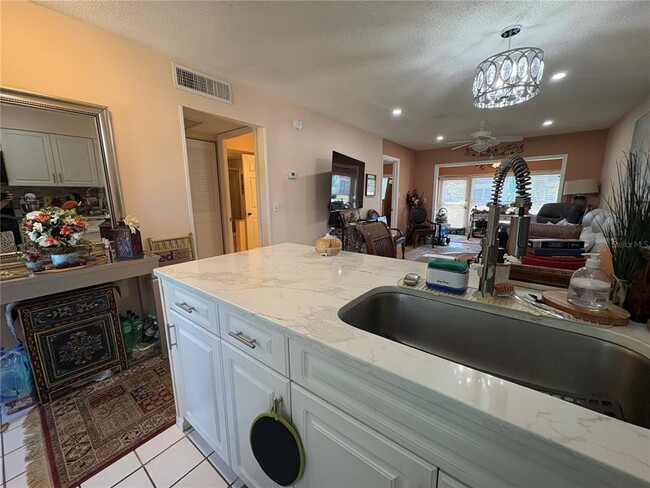 Building Photo - 1606 Flint Dr W