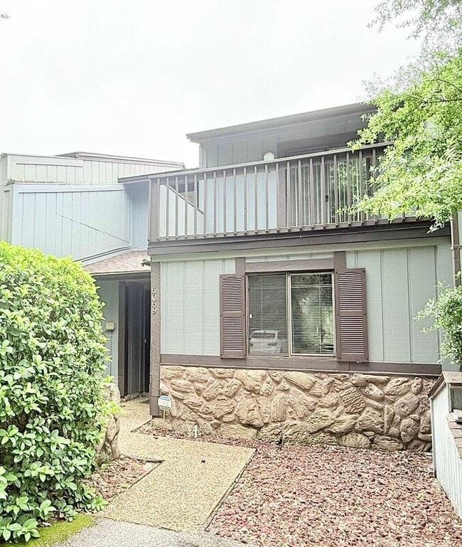 Building Photo - 6069 Hilburn Rd