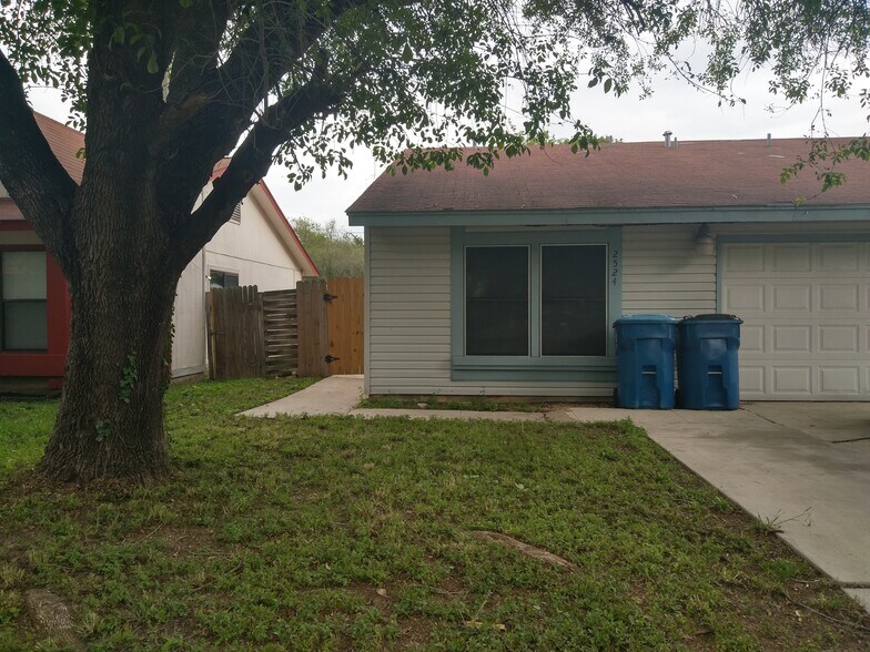 Outside Front with Gated Side Entrance - 2524 Corian Glen Dr