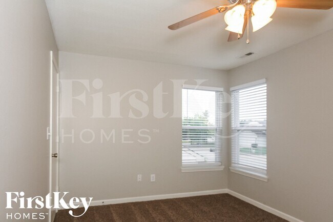 Building Photo - 15472 Fawn Meadow Dr