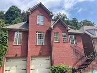 Building Photo - 208 Castlehill Dr