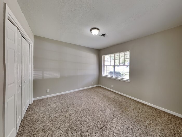 Building Photo - 10222 Belfast Rd