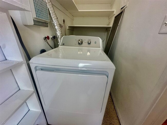 Building Photo - 1520 Garfield St