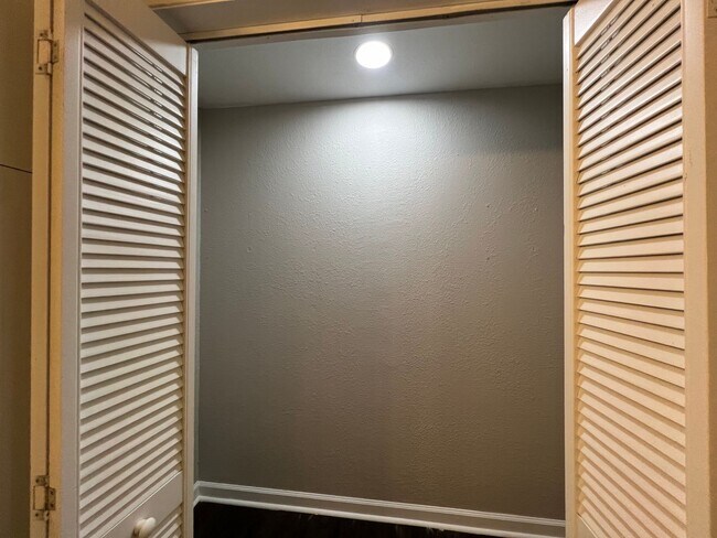 Building Photo - Homes for Rent in Rhome TX