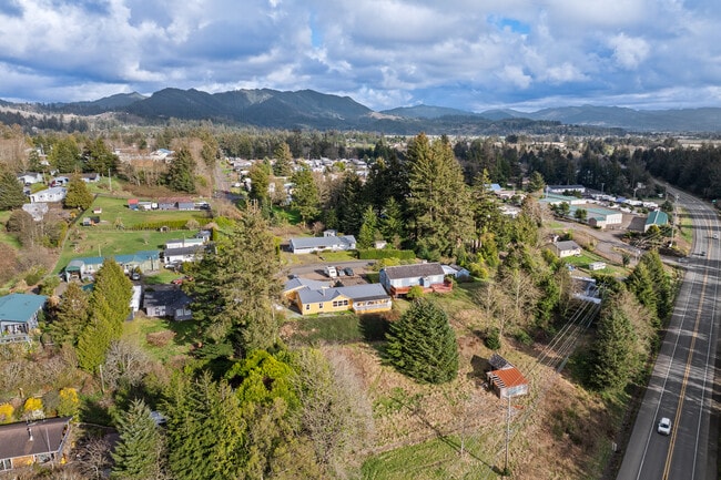 Building Photo - Bay City