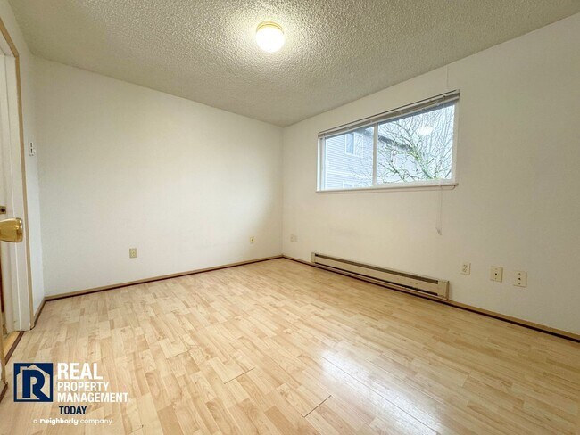 Building Photo - 4016 S Puget Sound Ave