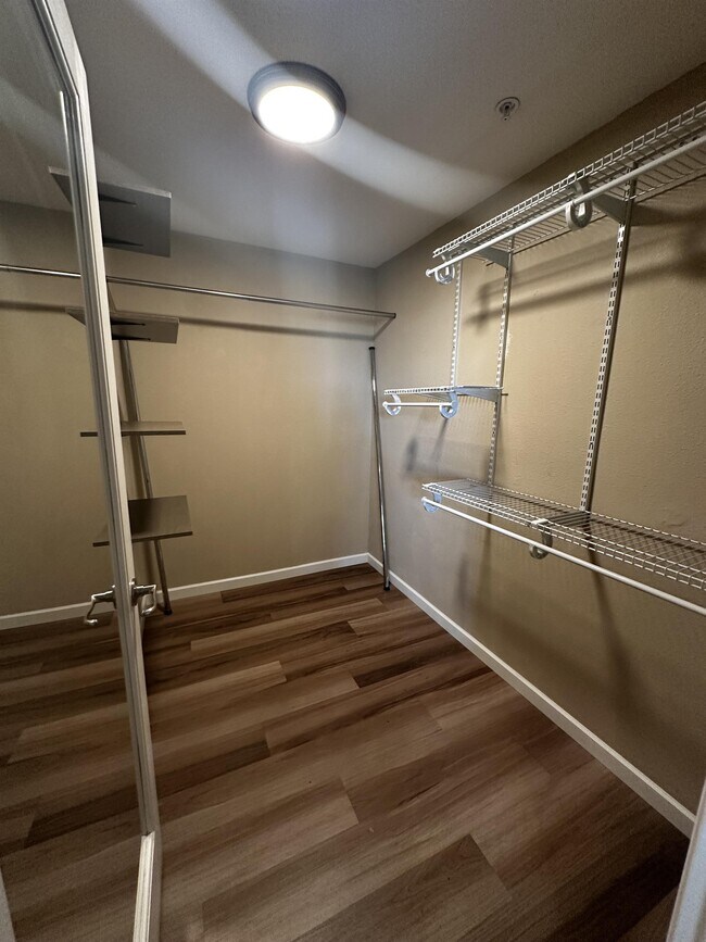 Building Photo - 1344 Paizay Pl