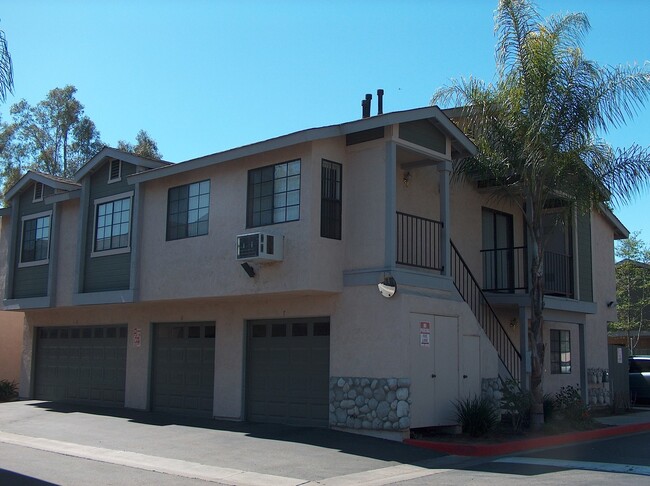 Primary Photo - 3 bed, 2.5 bth, CONDO in ESCONDIDO