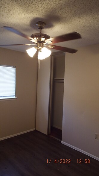 Building Photo - 5809 Liberty Bell St