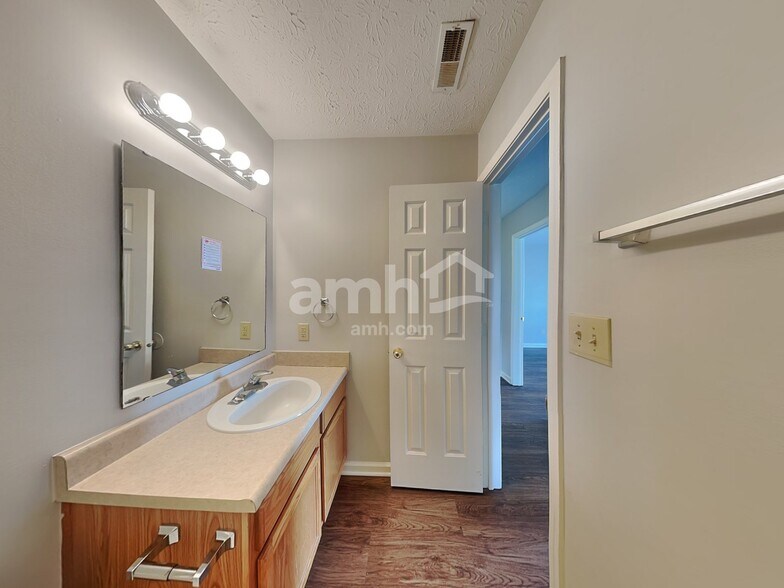 Building Photo - 1159 Spring Meadow Ct