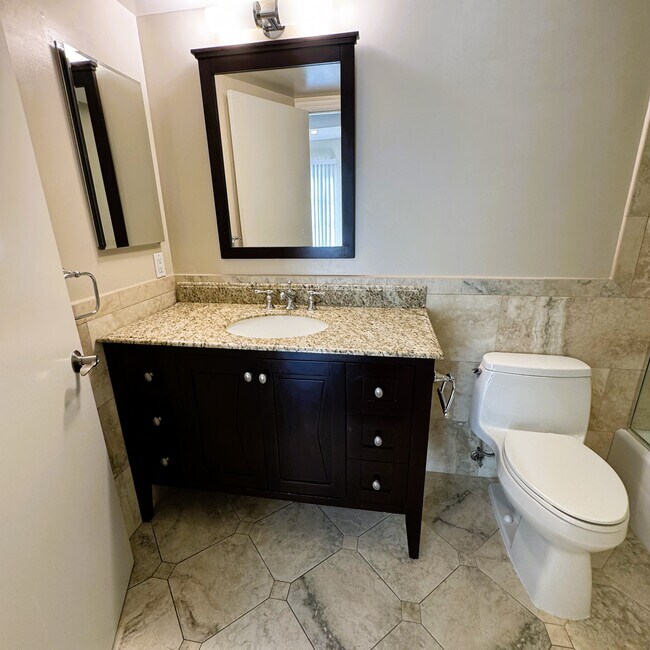 Primary Bathroom - 817 18th St