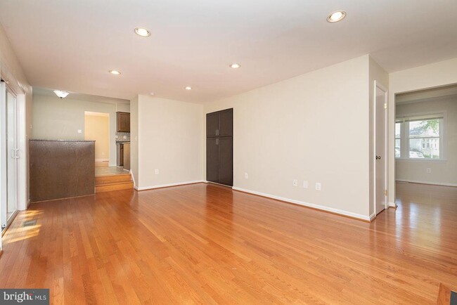 Building Photo - 15107 General Stevens Ct