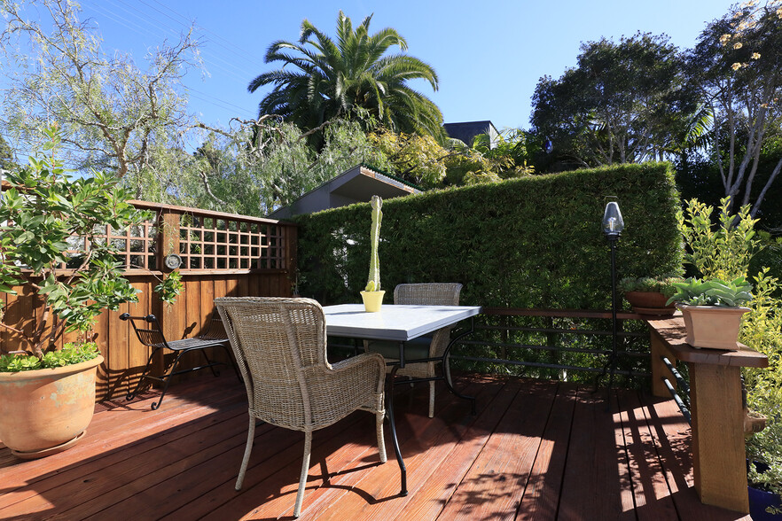 Dining Room Patio Deck - 1333 6th Ave