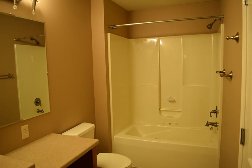 Building Photo - 10039 Oak Trail Rd