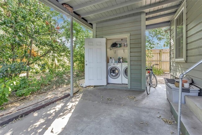 Building Photo - 3911 Avenue F