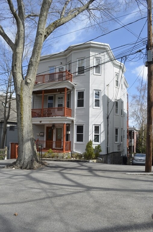 Building Photo - 217 Reservoir Rd