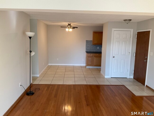 Building Photo - 157 Woodland Dr