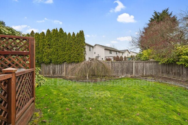 Building Photo - 5011 146th St SE