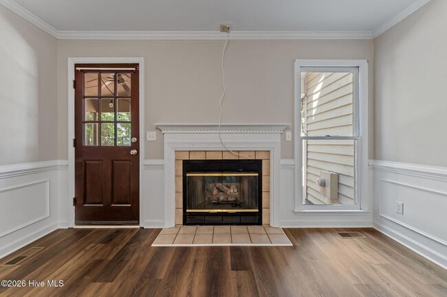 Building Photo - 24 Spring Lake Dr