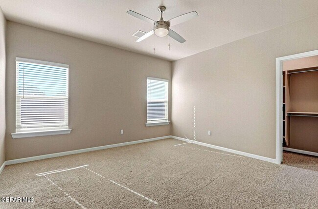 Building Photo - 5933 Ruidoso Downs St