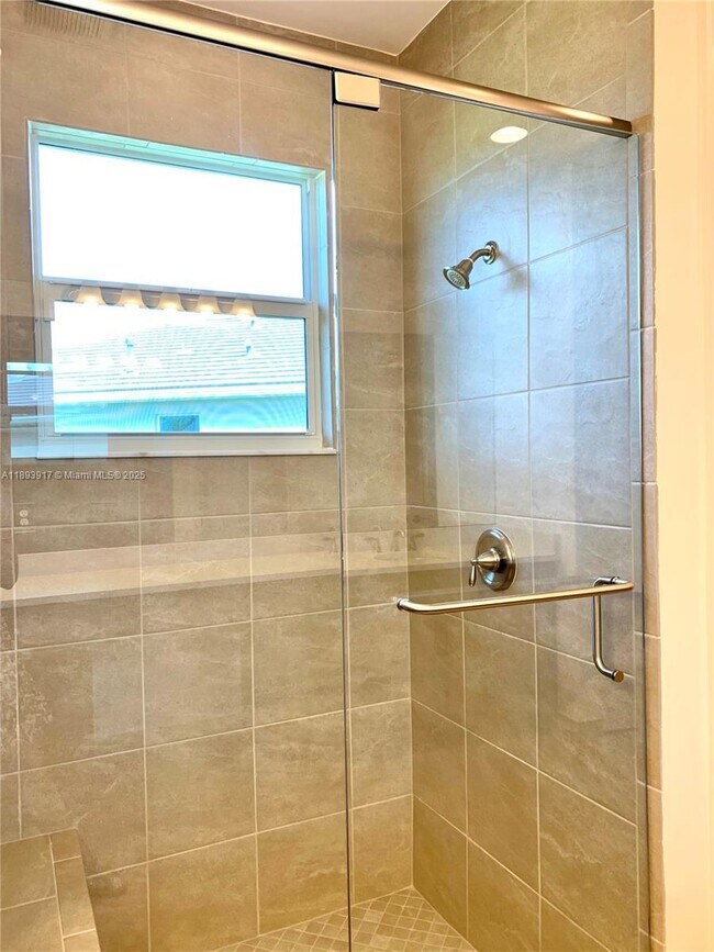 Building Photo - 13534 SW Oceanus Blvd