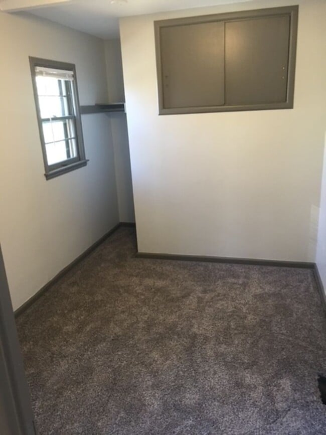 Building Photo - Fully Updated 2 Bedroom 1 Bath with 2 Stall Attatched Garage