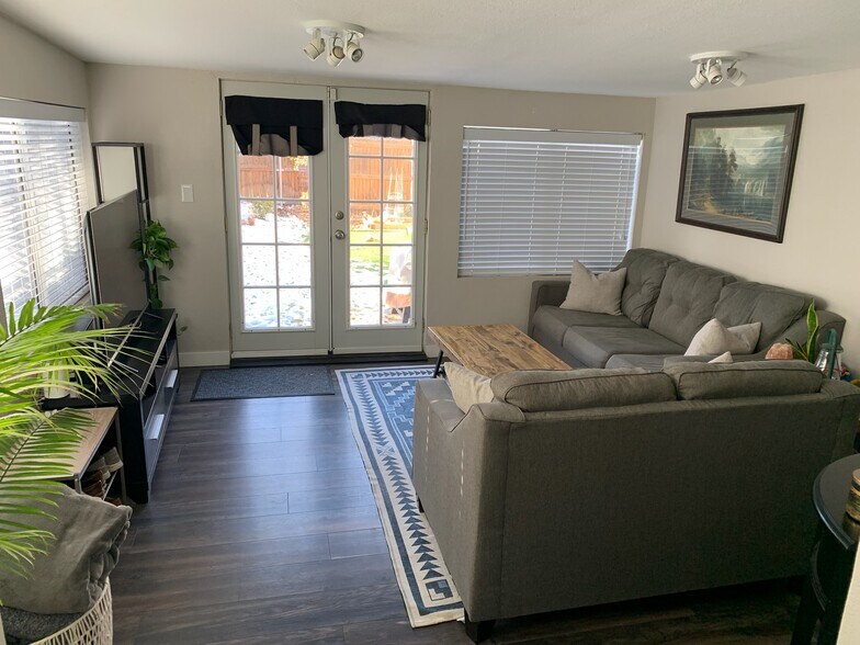 TV Room - 2119 S Sherman St