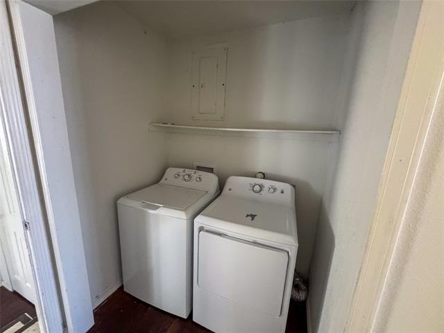 Building Photo - 1431 W Chestnut St