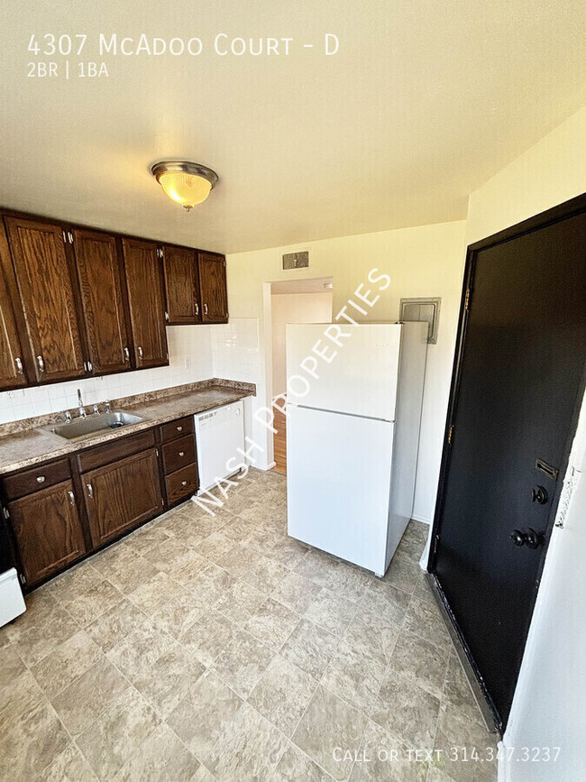 Building Photo - $900- 2 Bed / 1 Bath apartment in Mehlvill...