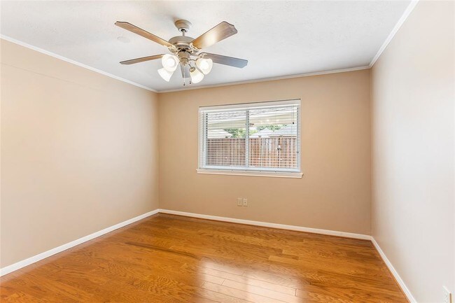 Building Photo - 14718 Stanbridge Dr