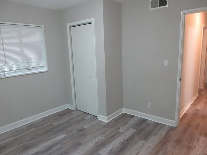 Building Photo - 200 Mccormick Ave