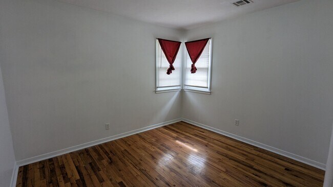Building Photo - House with garage near Lake Manawa