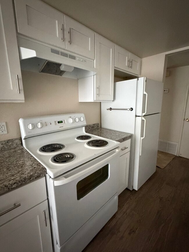 Building Photo - 3321 Santa Rosa Ct