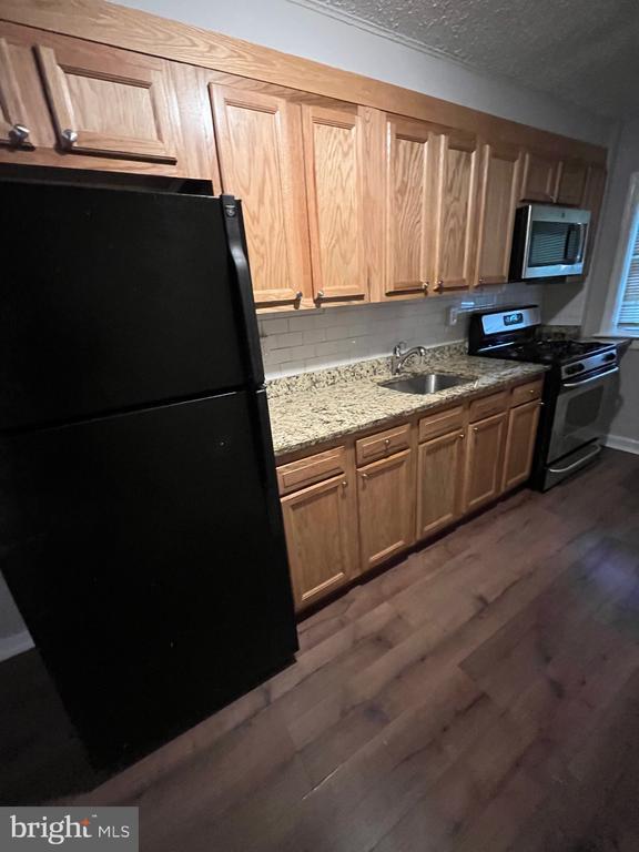 Building Photo - 5413 Belle Vista Ave