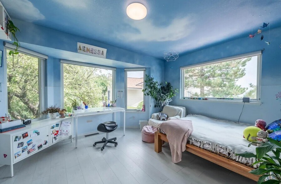 Building Photo - 932 University Ridge Ct