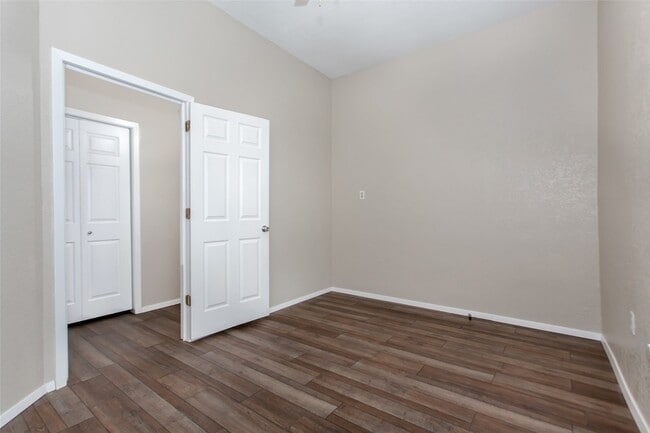 Building Photo - 111 S Henderson Ave