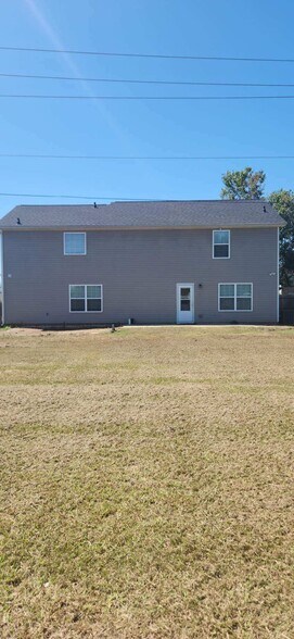 Building Photo - 707 Broderick Cir