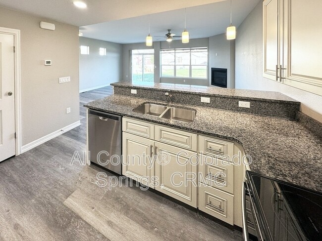Building Photo - 764 Brambleberry Hts