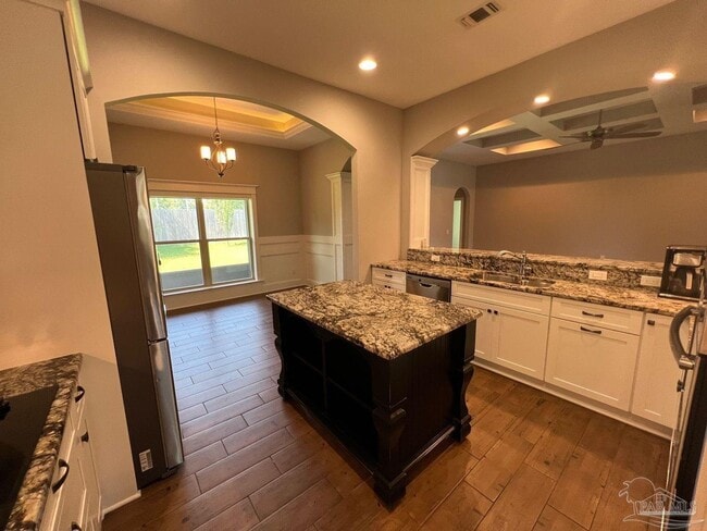 Building Photo - 5148 Sandy Shores Dr