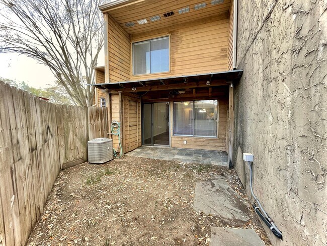 Building Photo - 4345 Carter Creek Pkwy