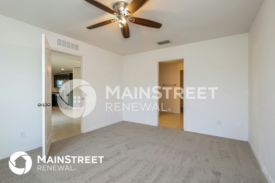 Building Photo - 1499 Swan Lake Cir