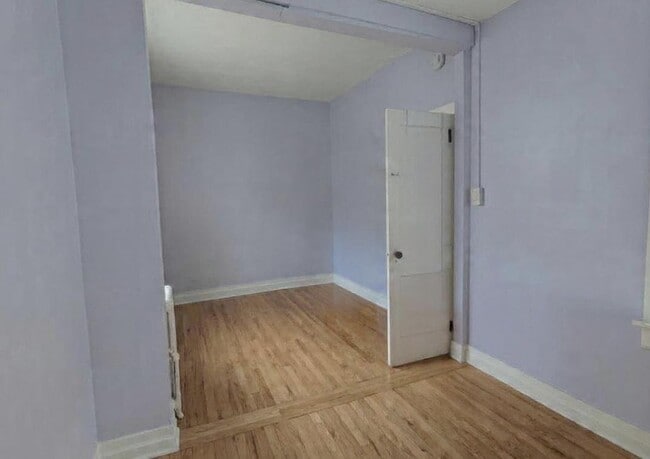 Building Photo - 24 Cortland Pl