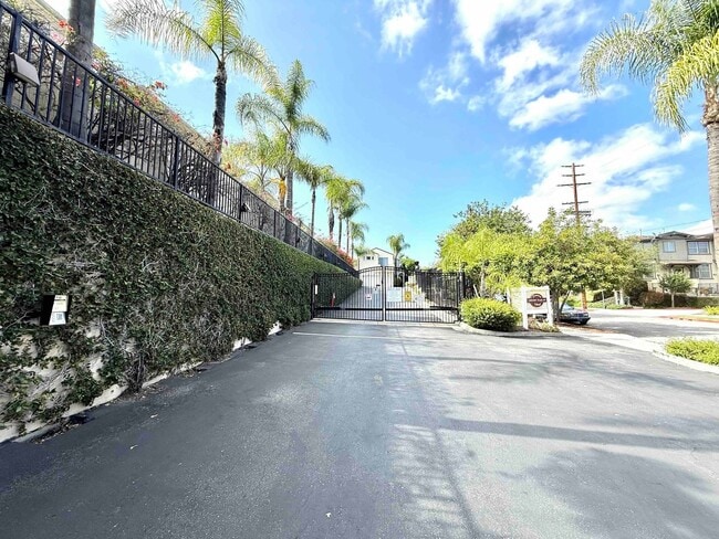 Building Photo - Gated Community - Updated Harbor City Townhouse - 3 bed / 2.5 bath