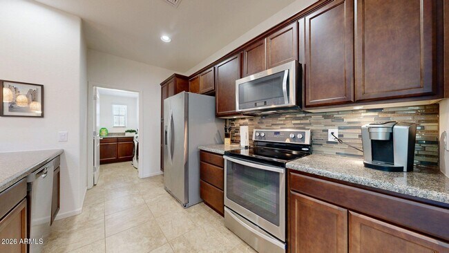 Building Photo - 3935 E Rough Rider Rd