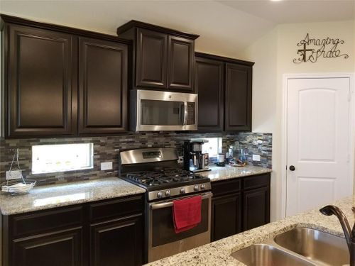 Building Photo - 2425 Muzzie Ln